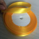 Berbagai Warna Warna Solid Satin Ribbon Roll1.5 - 2cm Ukuran Lebar 100% Polyester pemasok