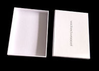 Kotak Hadiah White Flat Pack, Kotak Hadiah Kaku Dengan Tutup Untuk Pengepakan Pakaian pemasok