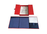 Cap Top Red Book Shaped Box, Magnetic Flap Box Dengan 2cm Width Satin Tape pemasok