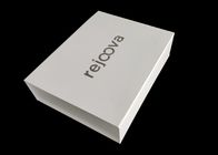 Embossed Silver Logo Cardboard Gift Boxs 30 * 25 * 8cm Spong Foam Insert pemasok