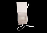 Kotak Karton Putih Persegi Lipat Datar Dengan Pita Terbuka / Penutupan pemasok