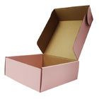 Warna Pink Dicetak Pengiriman Kotak 27 x 22 x 6.5cm Emas Stamping Logo pemasok