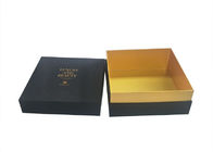 Kotak Hadiah Kado Kosmetik Dengan Tutup Kardus Logo Timbul Rias Kemasan pemasok