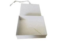 Lipat Kardus Kertas Kotak Hadiah Pita Putih Bentuk Panton Pencetakan Persegi Panjang pemasok