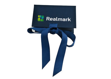 Cina Navy Blue Paperboard Book Berbentuk Kotak Cap Top Dengan Penutupan Corong Ungu pabrik