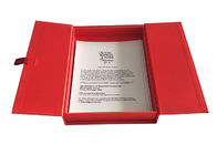 Cap Top Red Book Shaped Box, Magnetic Flap Box Dengan 2cm Width Satin Tape pemasok